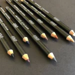 MUA Intense Colour Eyeliner Downtown - Image 4